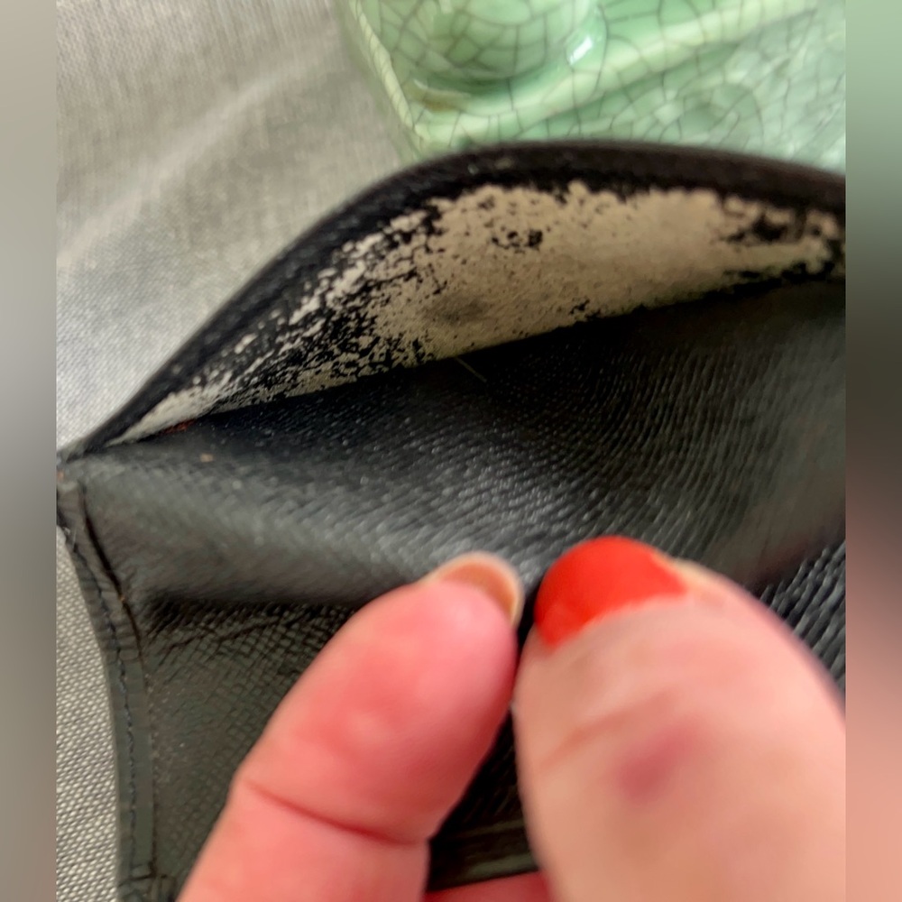 Louis Vuitton Key - Picture 9 of 11